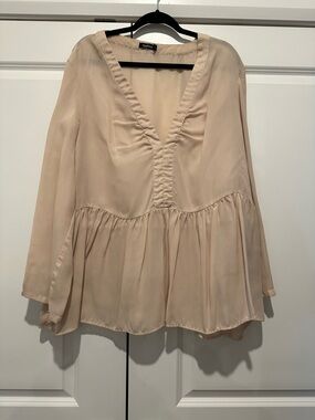 Boohoo Cream V-Neck Peplum Blouse